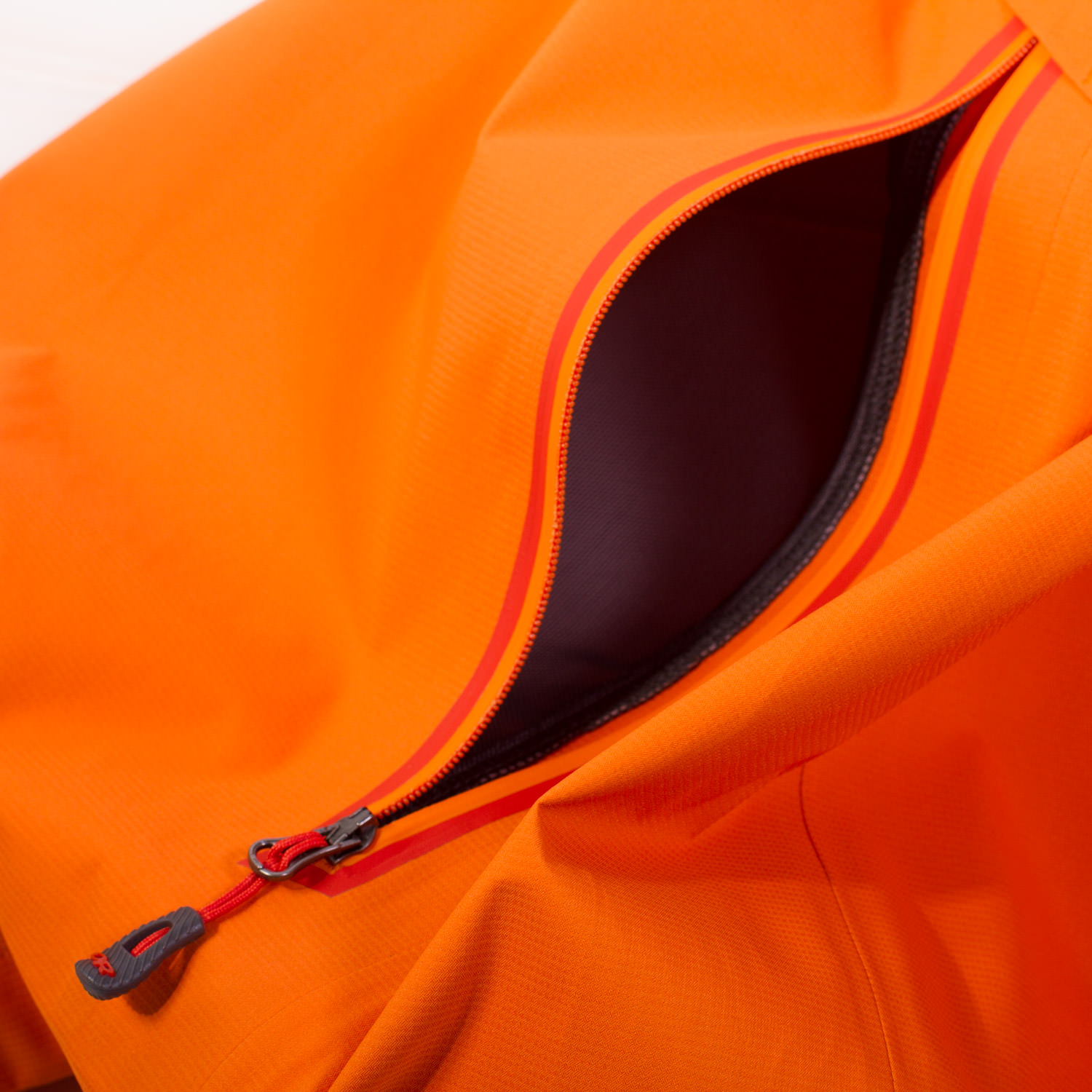 venting-pocket-wetrek_vn