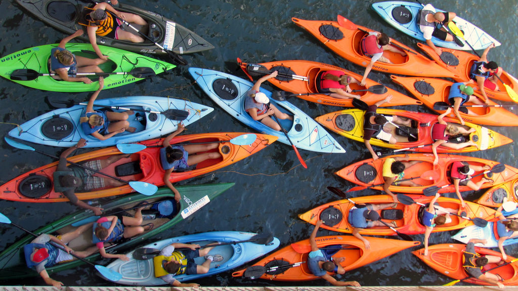 huong-dan-chon-thuyen-kayak-wetrek.vn