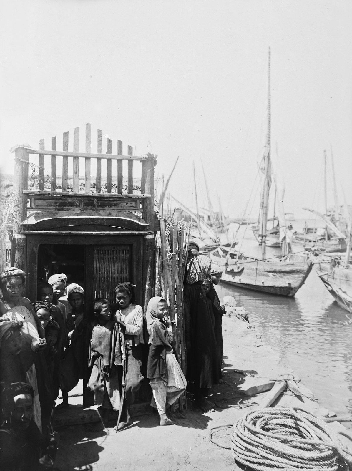 chum-anh-hanh-trinh-tren-duong-cai-quan-nam-1898-cua-andre-salles-wetrekvn