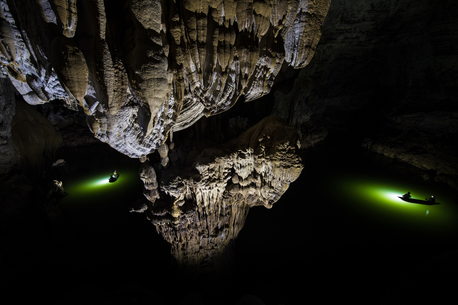 V-sao-quang-binh-duoc-menh-danh-la-vuong-quoc-hang-dong-wetrekvn