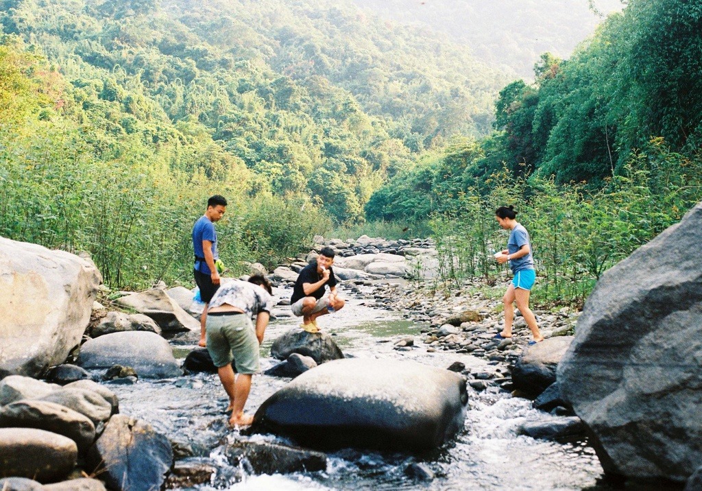 Cắm trại sinh tồn giữa rừng ở chân núi Tam Đảo6