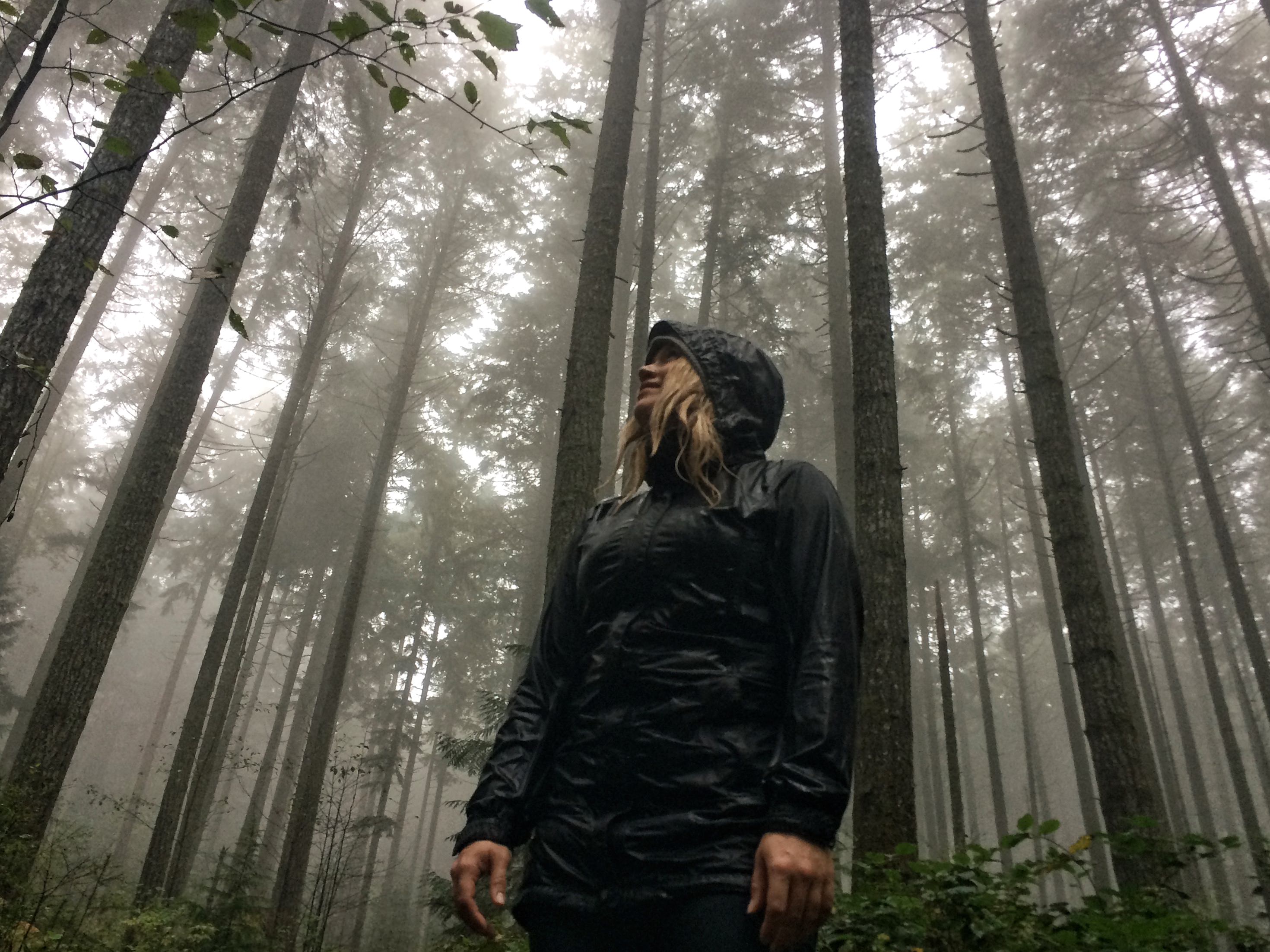 dung-de-troi-mua-ngan-can-ban-hiking-wetrek_vn-4