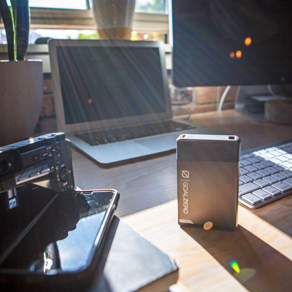 pin-sac-du-phong-Goal-Zero-Flip-30-Power-Bank-21912-8263-Xam-wetrekvn-4