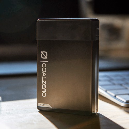 pin-sac-du-phong-Goal-Zero-Flip-30-Power-Bank-21912-8263-Xam-wetrekvn-3