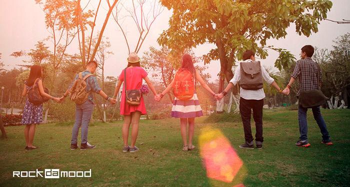thuong-hieu-rock-da-mood-wetrek.vn