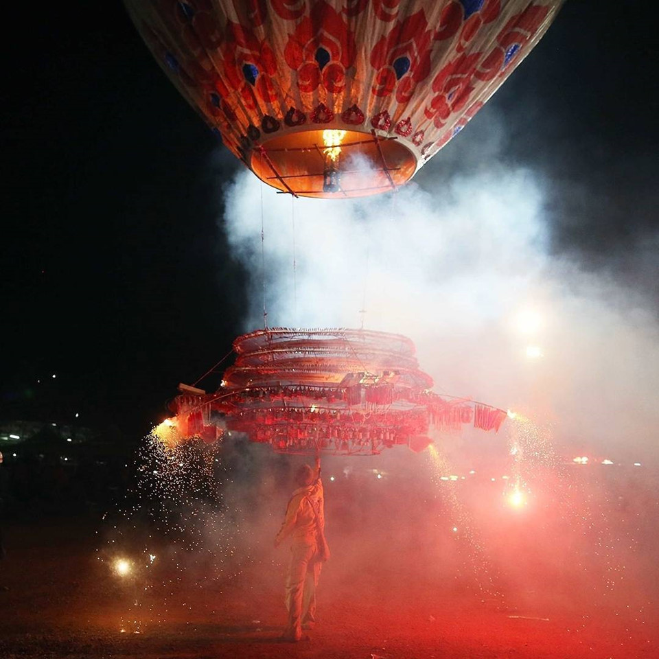 ngam-khinh-khi-cau-tuyet-dep-o-myanmar-wetrekvn