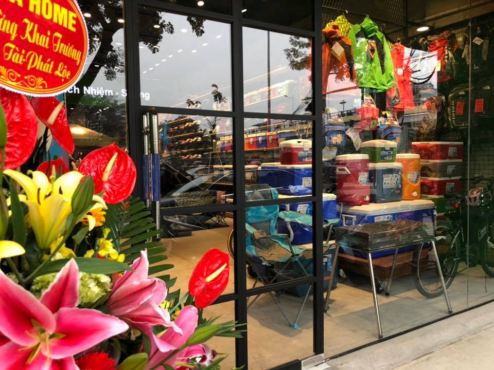 wetrek-khai-truong-chi-nhanh-moi-530-duong-lang-ha-noi