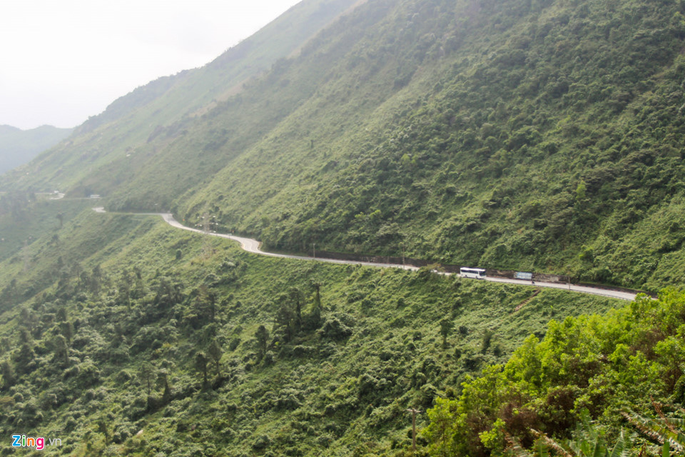 nhung-khuc-cua-tu-than-tren-deo-hai-van-wetrekvn