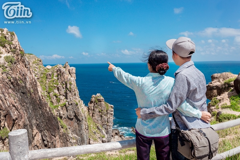 9x-dua-nguoi-me-nong-dan-di-du-lich-khien-nhieu-ban-tre-chot-da-minh-da-vo-tam-voi-me-bao-lau-roi-wetrekvn