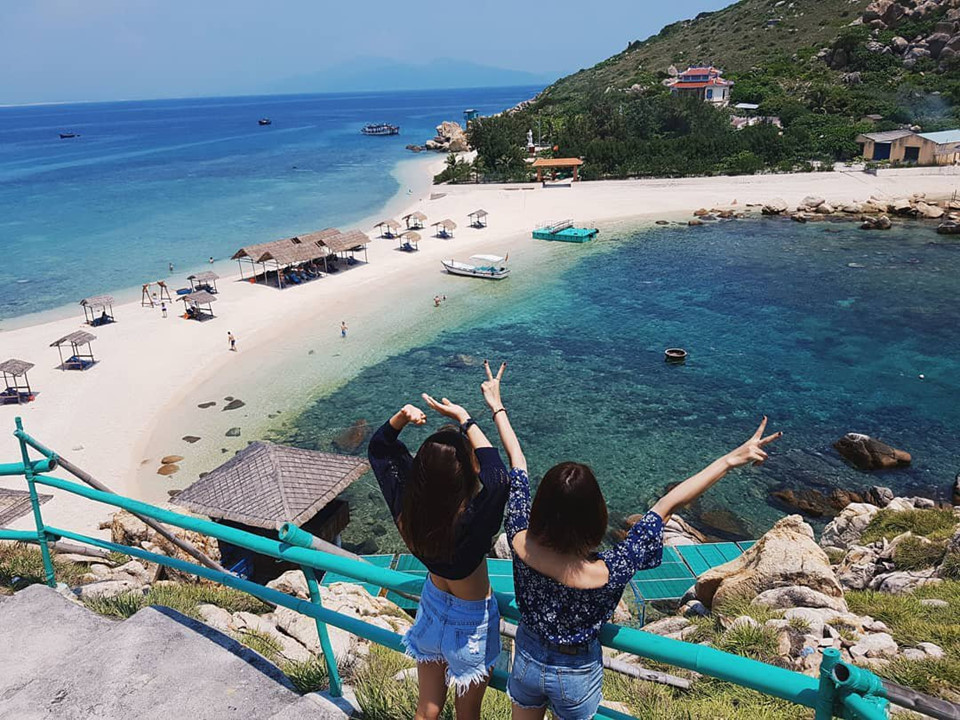 hut-mat-voi-5-con-duong-giua-bien-dep-ngat-ngay-o-viet-nam-wetrekvn