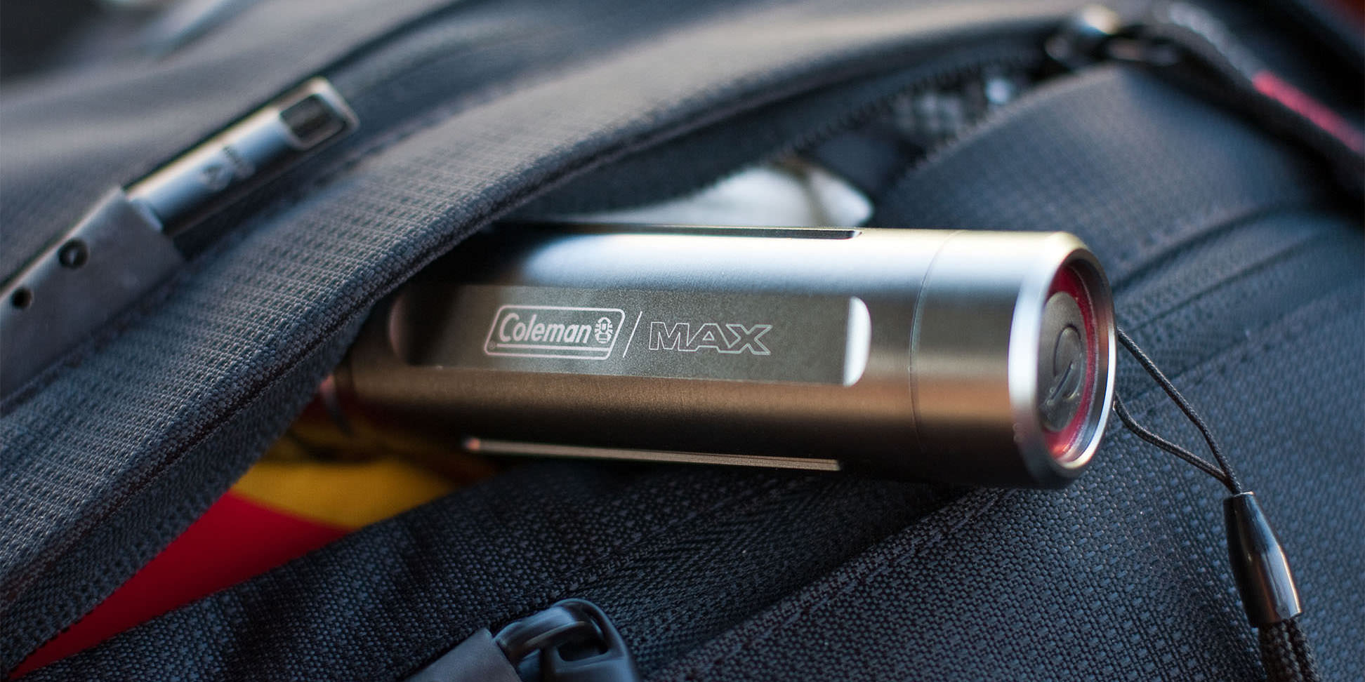 den-pin-flashlight-coleman-wetrek.vn