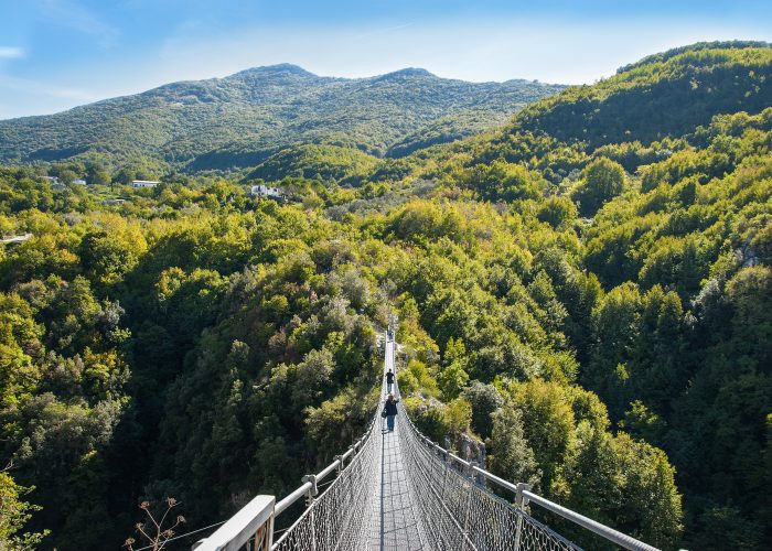 10-cay-cau-treo-an-tuong-tren-the-gioi