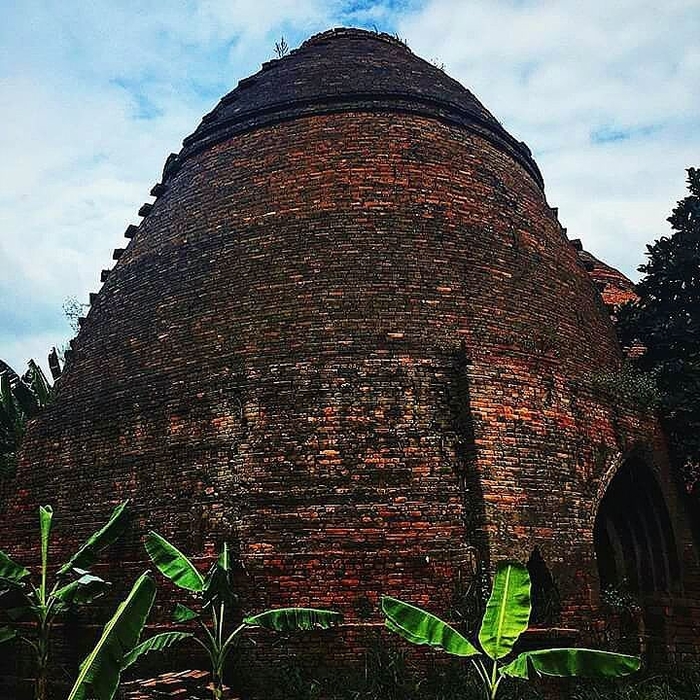 5-dia-diem-du-lich-tro-nen-noi-tieng-sau-khi-bi-bo-hoang-tai-viet-nam