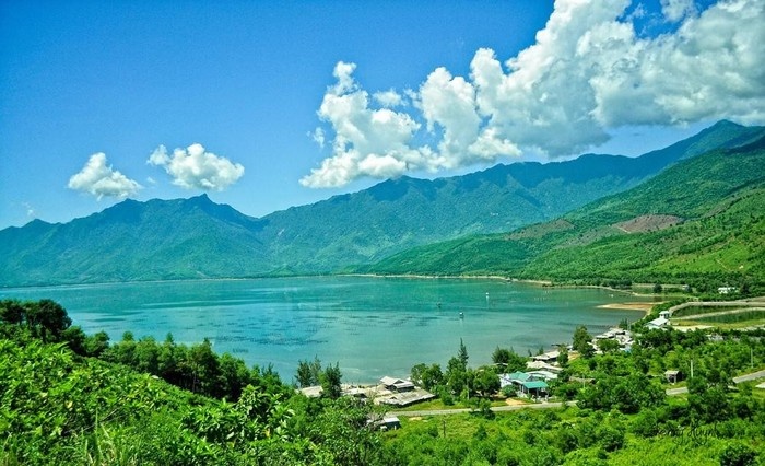 nhung-ngon-nui-co-view-dep-nhat-viet-nam