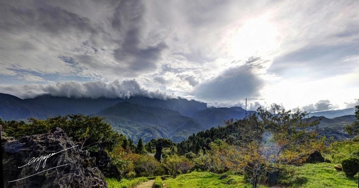 nhung-ngon-nui-co-view-dep-nhat-viet-nam