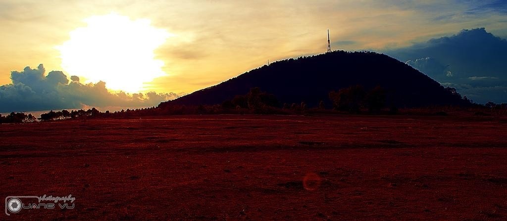 nhung-ngon-nui-co-view-dep-nhat-viet-nam