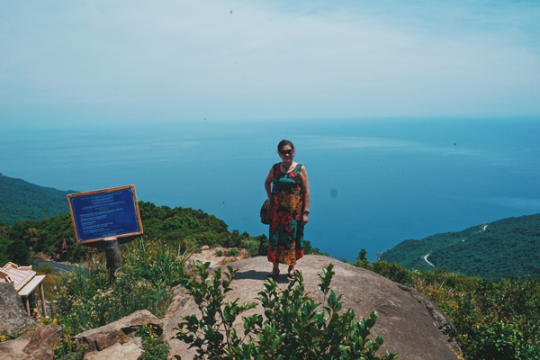 ba-me-u70-du-lich-cung-con-trai