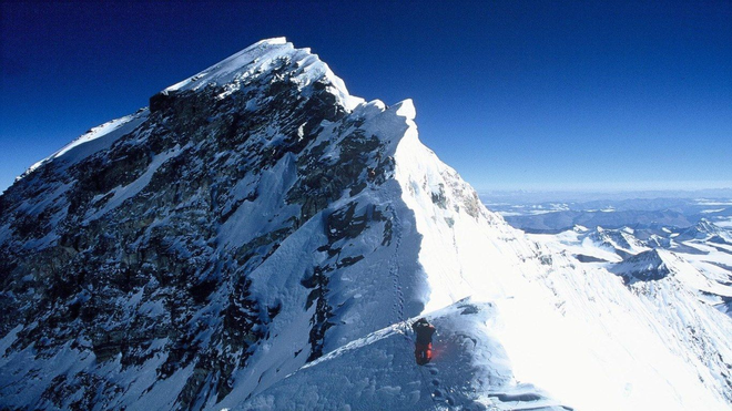 hai-cach-de-chet-tren-everest-tu-dia-lo-thien-lon-nhat-hanh-tinh