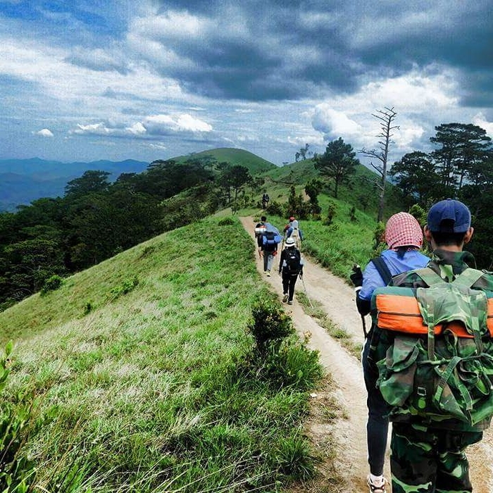 thoa-chi-dam-me-xe-dich-voi-4-cung-duong-duoc-dan-phuot-ngoi-khen-dep-nhat-viet-nam
