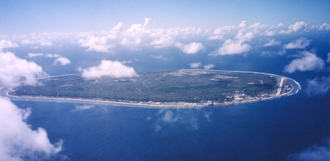 10-dat-nuoc-nho-be-it-nguoi-biet-den-tren-TG