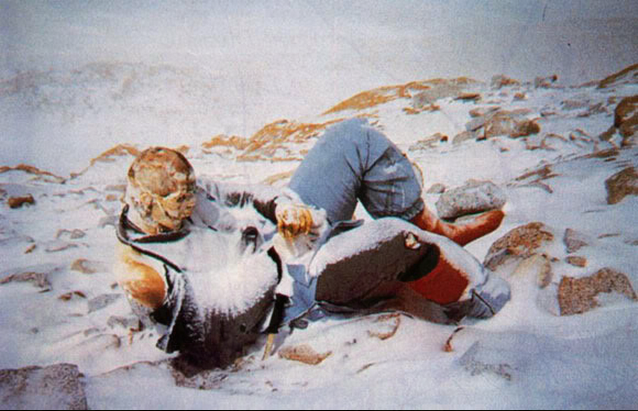 vung-tu-than-everest-noi-suc-khoe-con-nguoi-tro-nen-vo-nghia