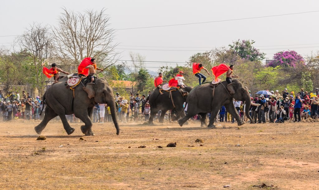 10-diem-den-khong-the-bo-lo-cho-nhung-ke-cuong-chan-khi-thang-3-ve-wetrek.vn