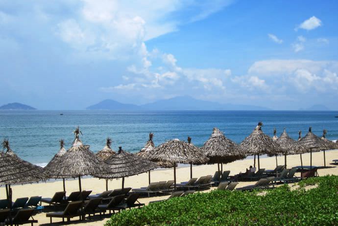 2-bai-bien-viet-nam-vao-top-25-bien-dep-nhat-chau-a-2017-wetrek.vn