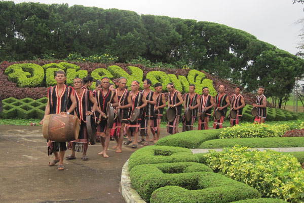 5-diem-quyen-ru-khien-ban-khong-the-khong-ghe-pleiku-he-nay-wetrek.vn