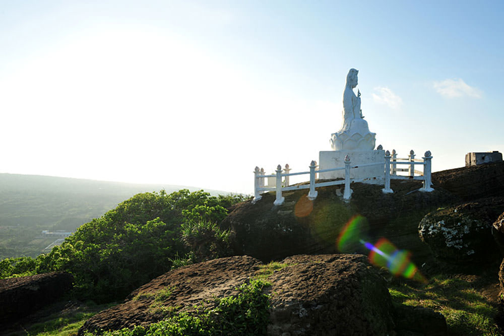 An-gi-o-dau-choi-the-nao-tai-hon-dao-giau-co-nhat-binh-thuan-wetrek.vn