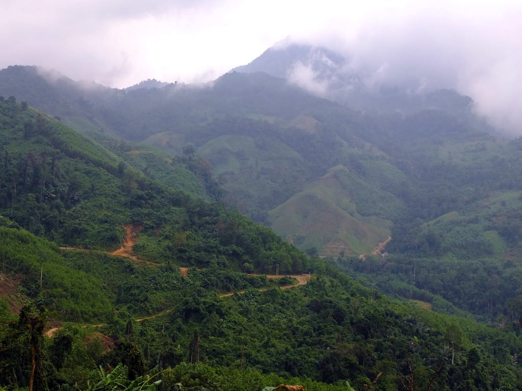 Bat-mi-cung-duong-xuyen-viet-cucla-rat-it-dau-chan-lu-hanh-wetrek.vn