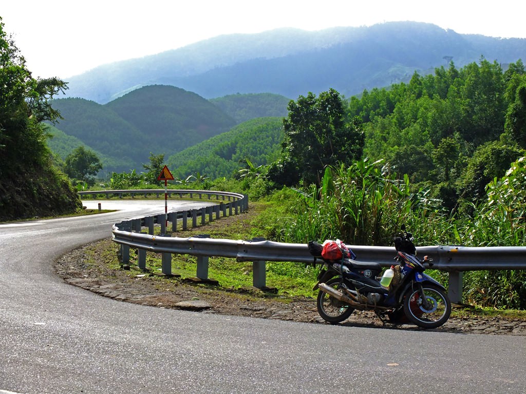 Bat-mi-cung-duong-xuyen-viet-cucla-rat-it-dau-chan-lu-hanh-wetrek.vn