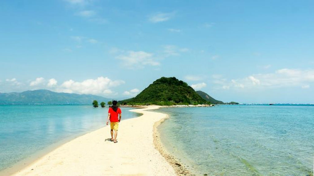 Bi-kip-tro-ve-thoi-nguyen-thuy-tren-hon-dao-hoang-so-bac-nhat-viet-nam-wetrek.vn