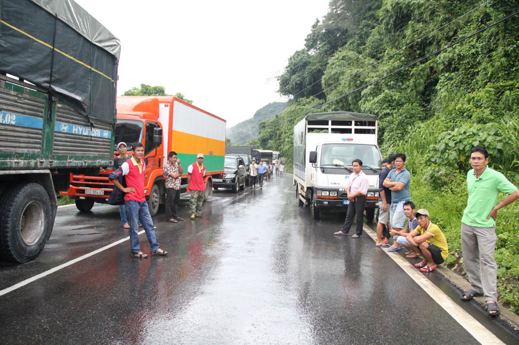 Canh-bao-cac-diem-den-tren-tuyen-duong-xuyen-Viet-wetrek.vn