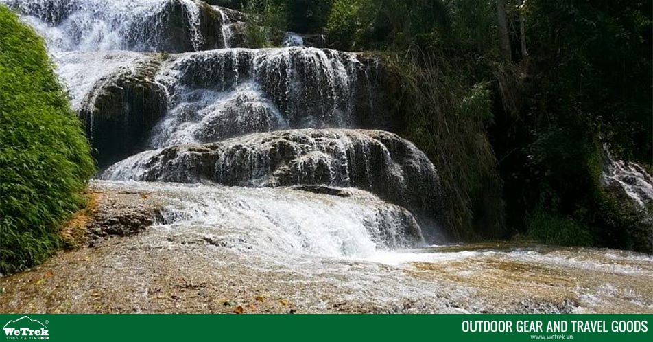 Cuoi-tuan-ru-nhau-di-tranh-nang-sieu-thich-tai-ngon-thac-ngay-gan-ha-noi-wetrek.vn