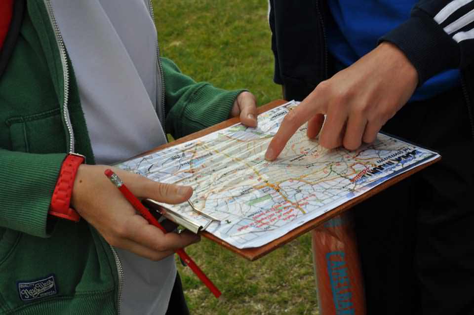 chay-dua-tham-hiem-tro-choi-ngoai-troi-day-thu-vi-wetrek.vn