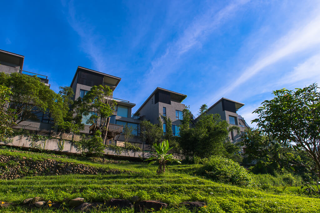 24-gia-dinh-gop-tien-mua-manh-dat-8000-m-vuong-de-tao-nen-ngoi-lang-xanh-mat-gan-gui-voi-thien-nhien-wetrek