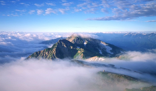 5-ngon-nui-noi-tieng-nhat-trung-quoc-danh-cho-nhung-nguoi-dam-me-kham-pha-wetrekvn