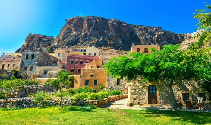 8-ngoi-lang-tuyet-dep-an-minh-tai-noi-hoan-toan-biet-lap-voi-the-gioi-wetrekvn