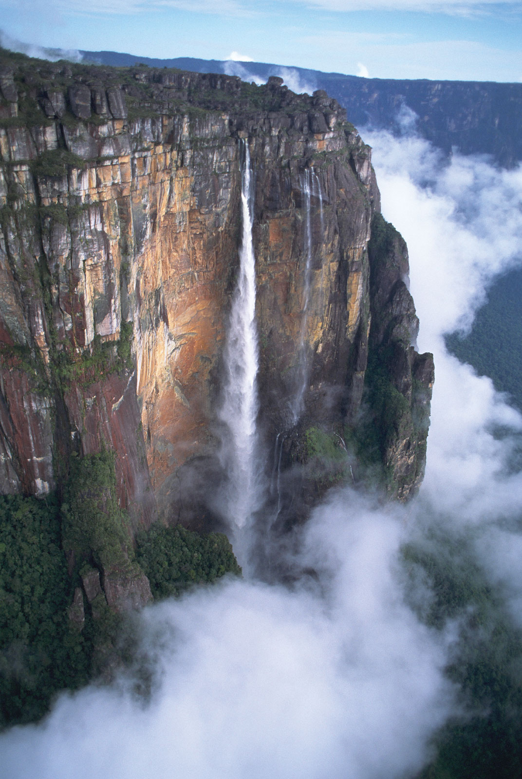 ngam-ngon-thac-cao-nha-the-gioi-o-venezuela-wetrek