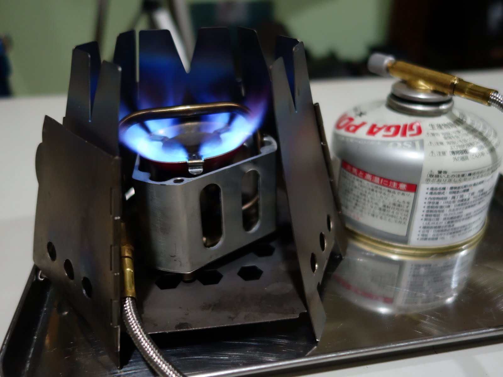 công-dung-bat-ngo-tu-bep-cui-vargo-titanium-hexagon-wetrekvn