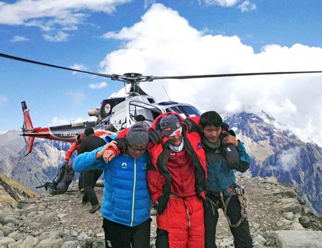 nguoi-viet-phai-bo-ra-2-ty-dong-de-chinh-phuc-everest-nhieu-hay-it-wetrekvn