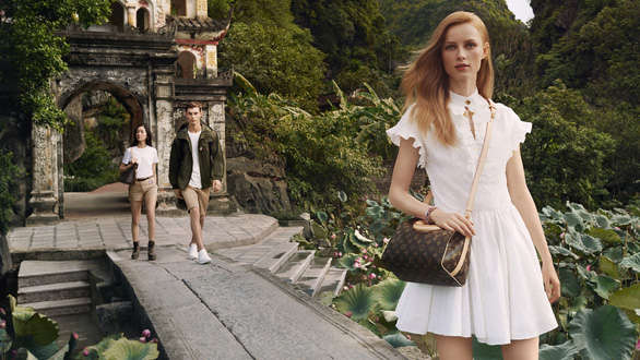 Hoi-an-vinh-ha-long-hoa-sen-viet-vao-quang-cao-cua-loúi-vuitton-wetrekvn
