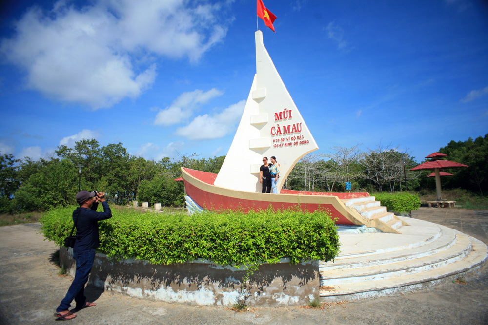 canh-dep-me-hon-o-dat-mui-ca-mau-qua-anh-wetrekvn