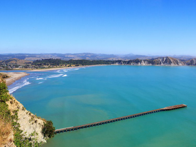 Bang-quan-jean-va-meo-sinh-ton-cua-navy-seal-du-khach-duc-da-song-sot-sau-nhiu-gio-lenh-denh-ngoai-bien