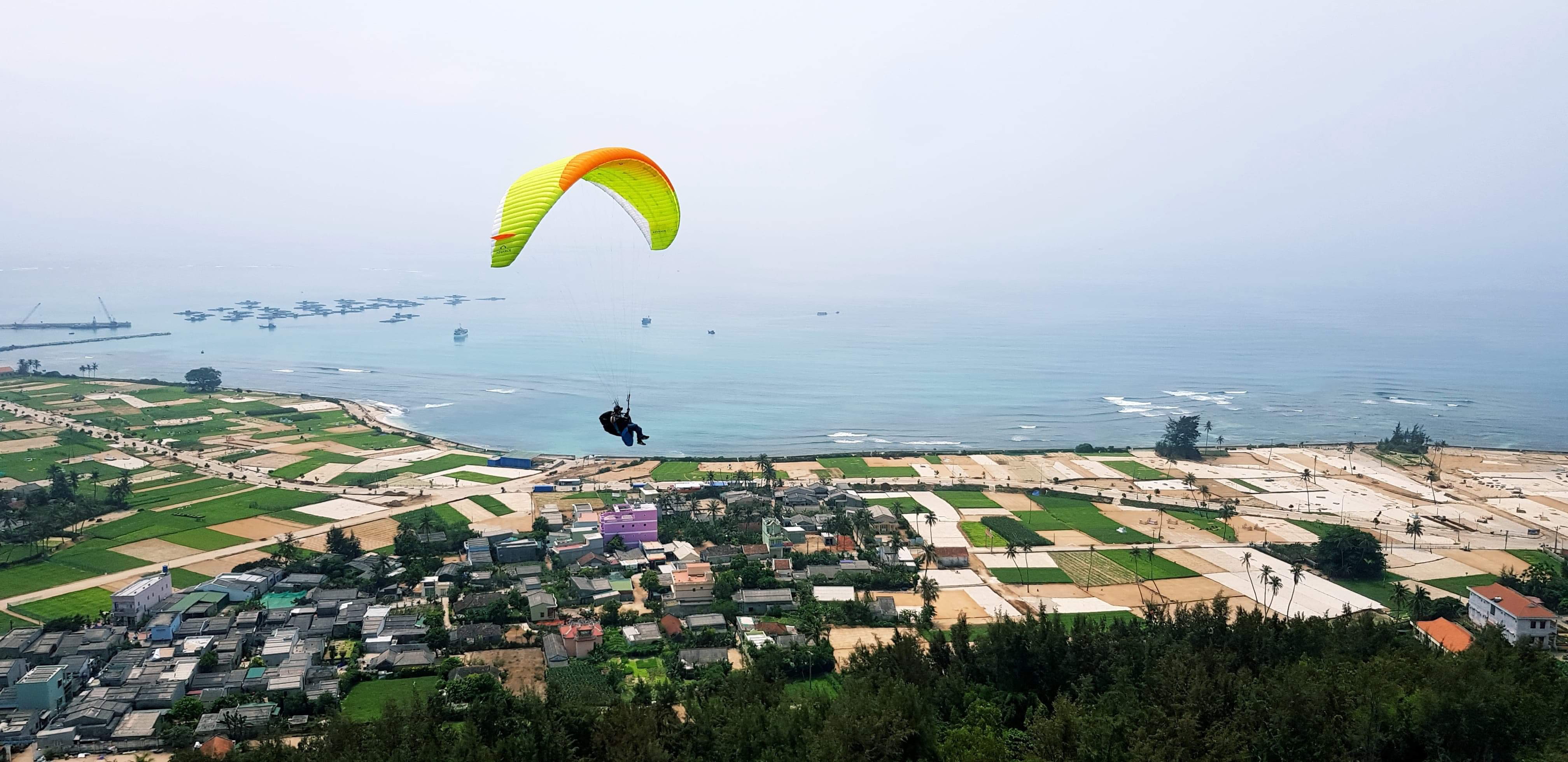 Giải Dù lượn Việt Nam mở rộng 2019 lần đầu tiên trên đảo Lý Sơn