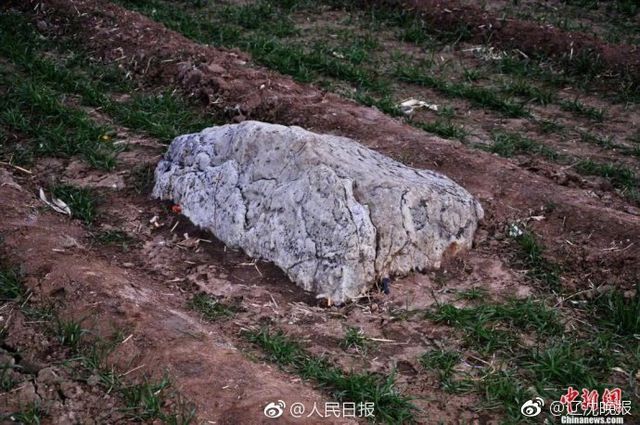 Ngọn núi ''bước một chân là lên tới đỉnh'' gây tranh cãi