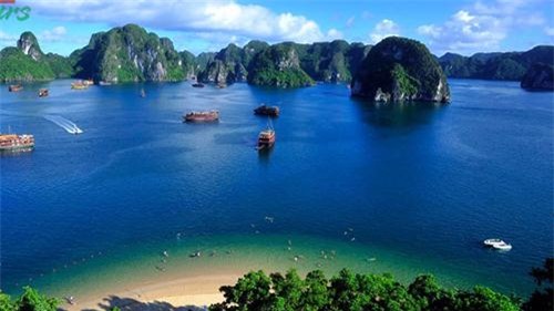 6-diem-du-lich-bien-ngay-gan-Ha-Noi-wetrekvn