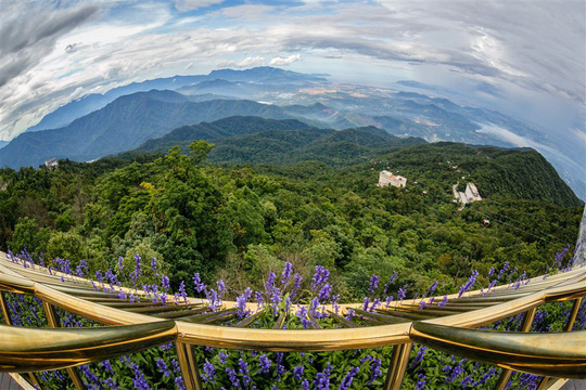 Toan-canh-ban-na-hill