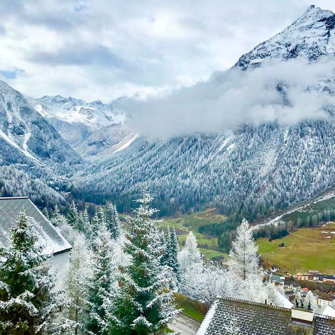 mua-dong-tai-thi-tran