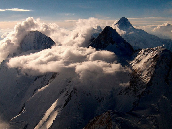 5-ngon-nui-quy-du-con-dang-so-hon-everest-wetrekvn.jpg